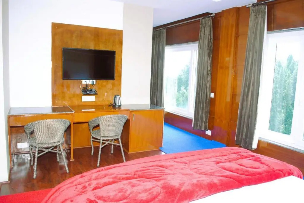 PinnacleHouse kanatal Uttarakhand