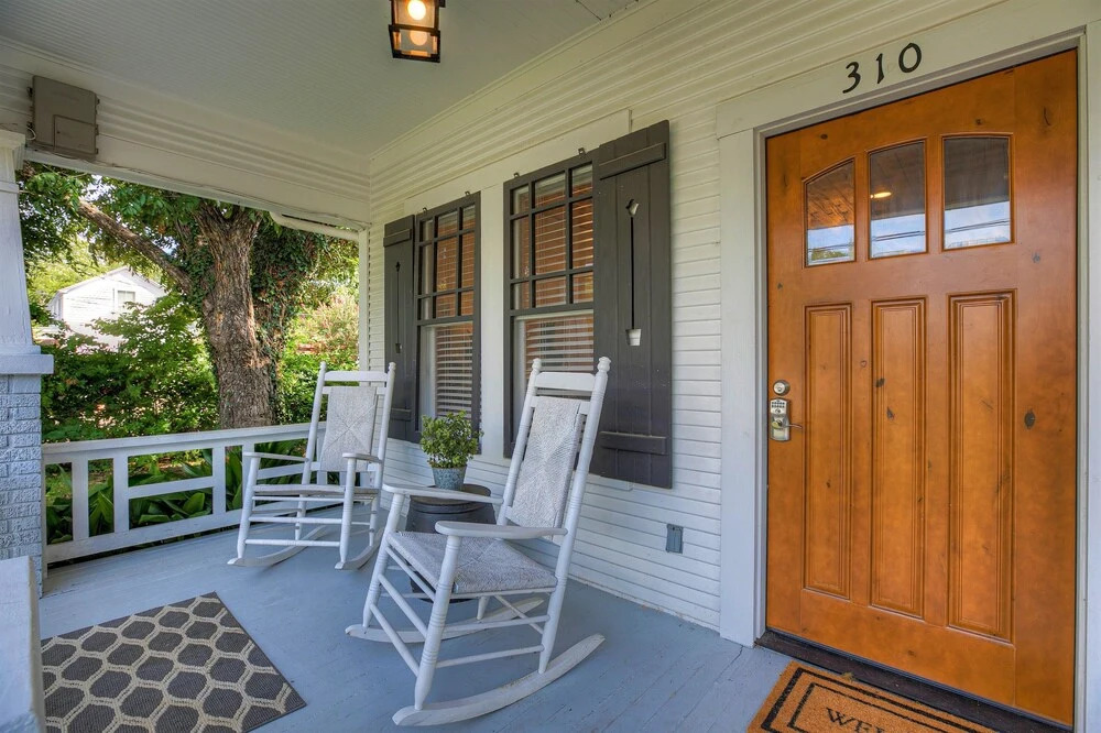 Luxury Combo Walk to Main Hot Tub-firepit