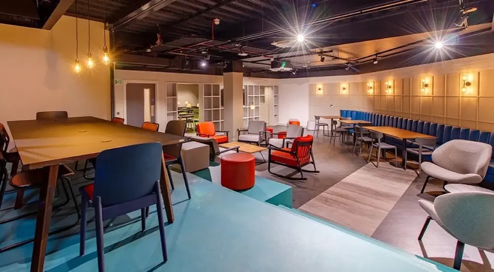 Modern Studios - READING