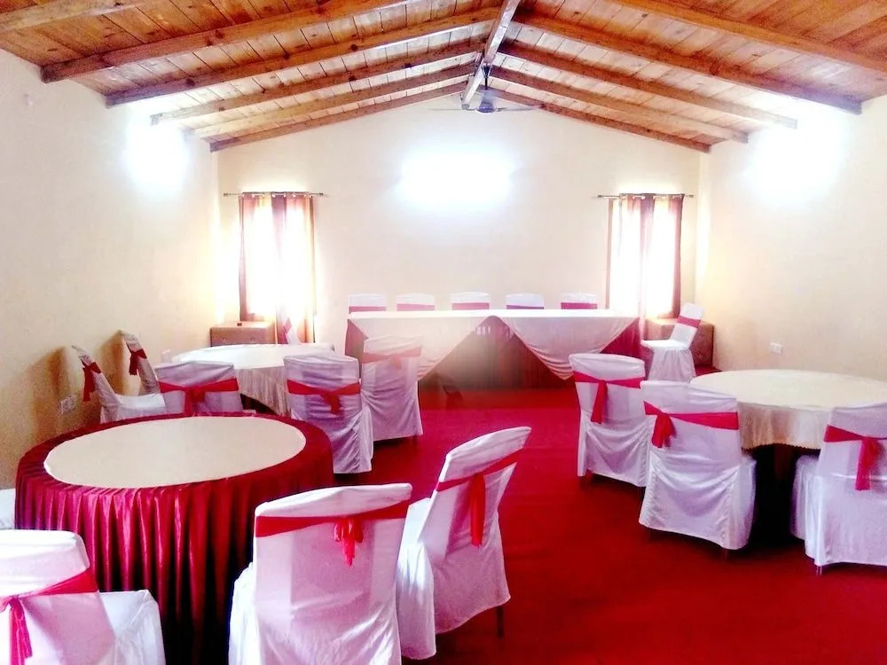 Damyanti Hotel And Resort