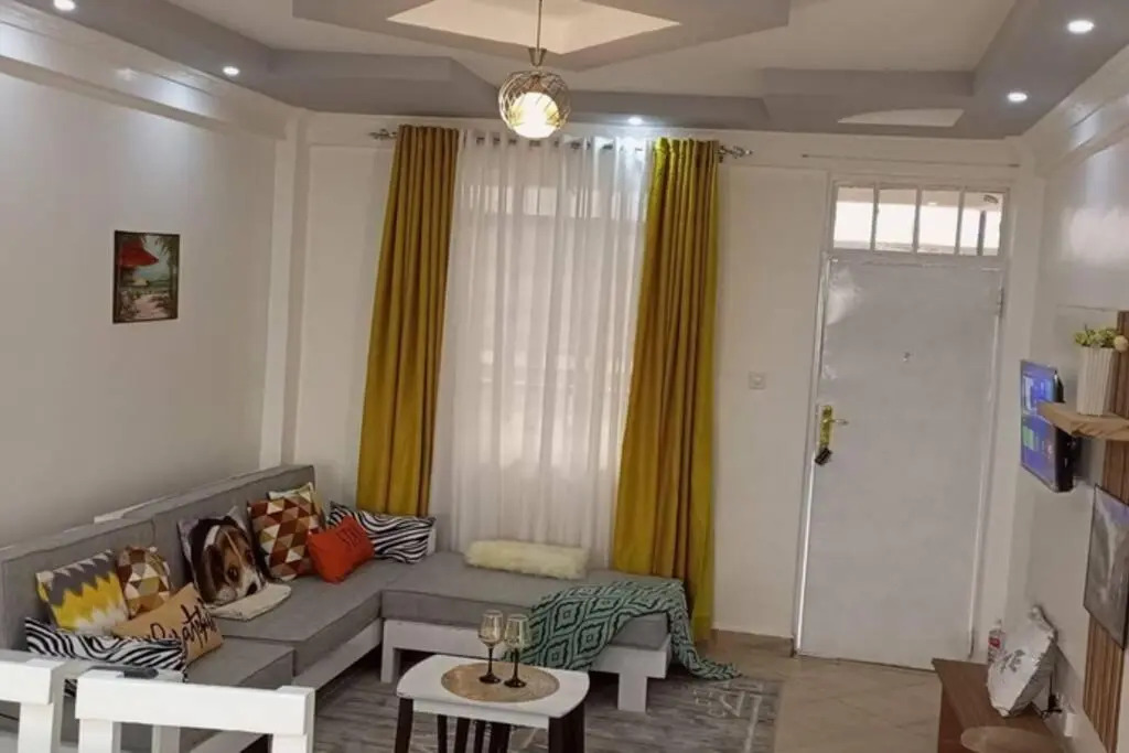 Exquisite Fully Furnished 2 bedroom Apt. Nanyuki with Clear View of Mt. Kenya