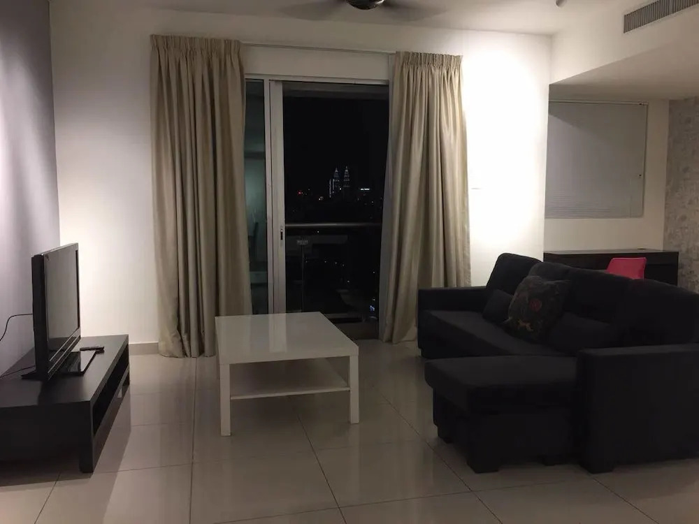 Publika Suites by iHost