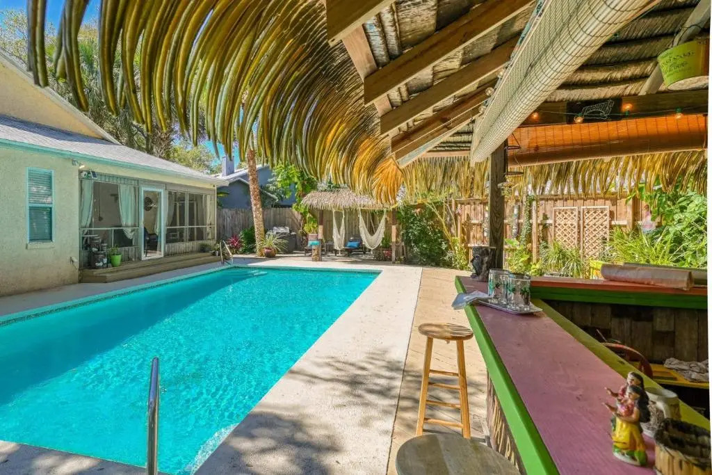 Tiki Nest