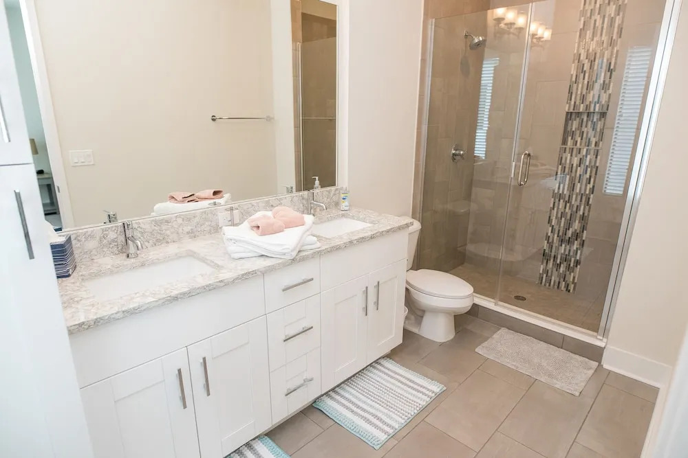Modern 3 Bed Smarthome in Heart of Tampa