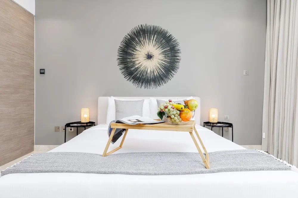 Maison Privee - Classy Urban Retreat w/ Amazing Dubai Canal Views