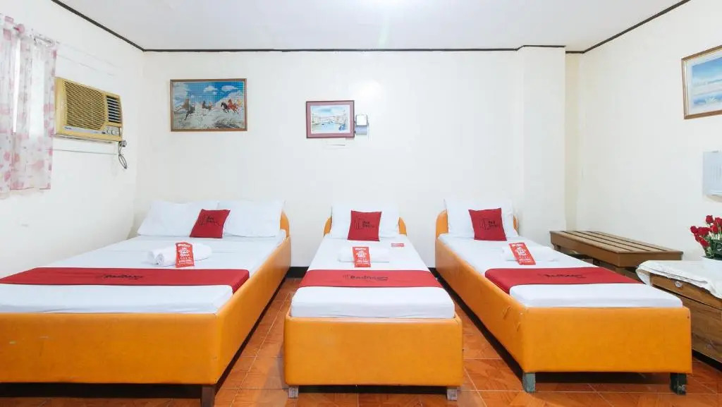 RedDoorz Plus at Billys Resort Oslob
