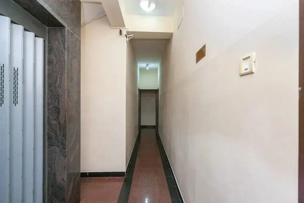 Rajeswari Tower by OYO Rooms