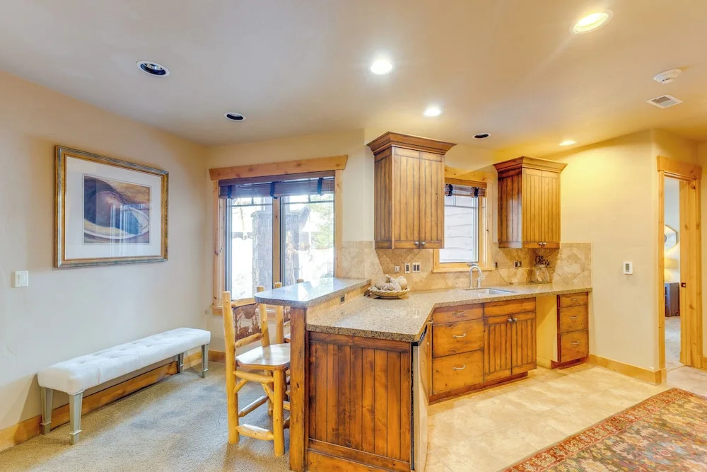 Ski-in/ski-out! Mtn-view Donnelly Home w/ Hot Tub