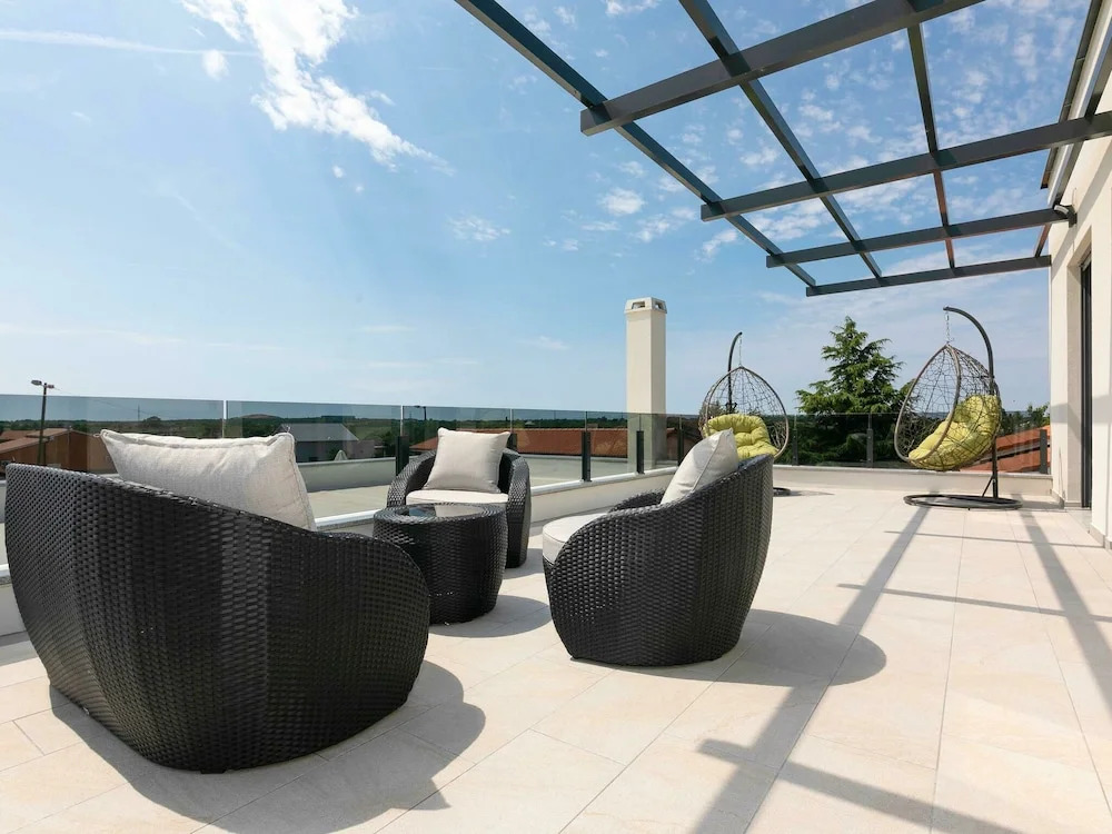 Spacious Villa in Pula Istria With Swimming Pool