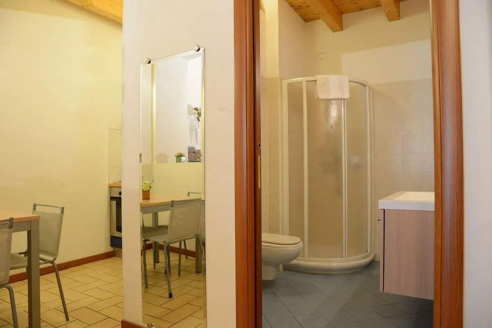 Le Stanze del Lago Apartments