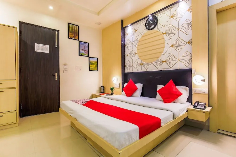 OYO 319 Rk Residency