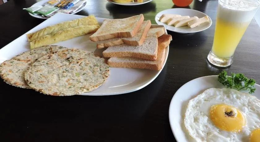 Lakmini Lodge Restaurant & Bar
