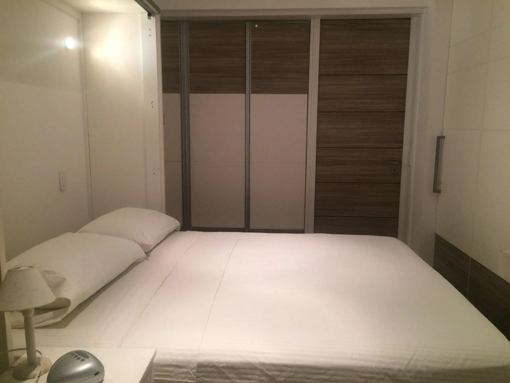 Top floor with balcony in Copacabana