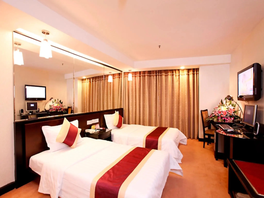 New World Hotel