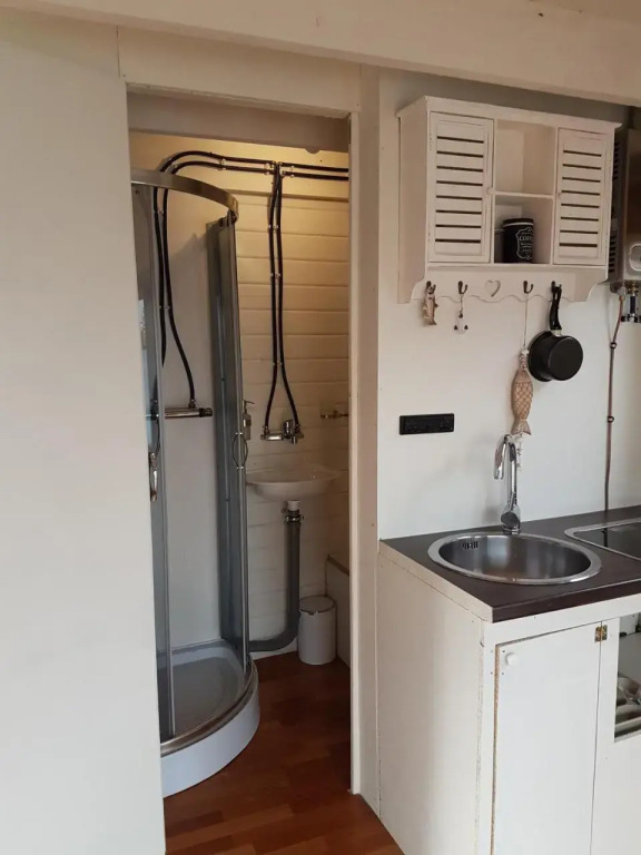 Hausboot mit Hottub in Berlin