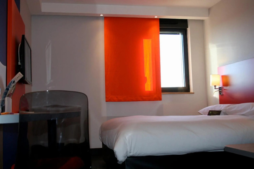 ibis Styles Romans-Valence Gare TGV