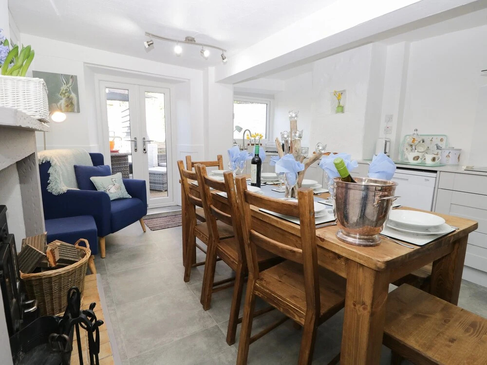 1 Court End Cottage
