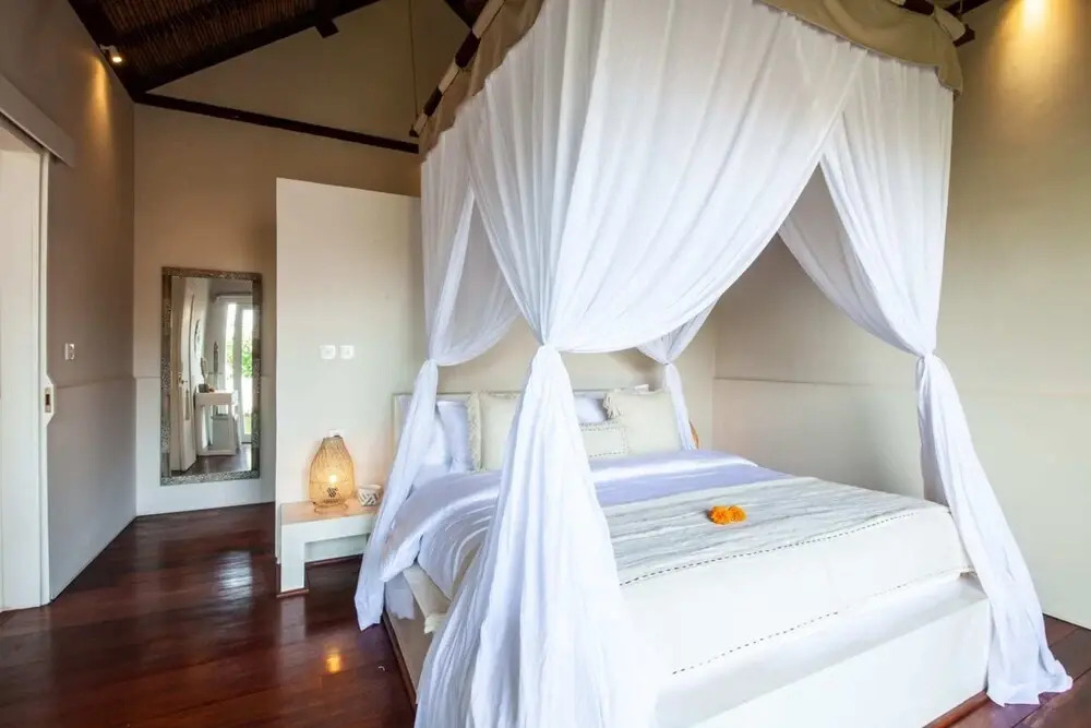 Villa Kimaya - 5-bed Berawa Luxury Villa with complimentary pool fence