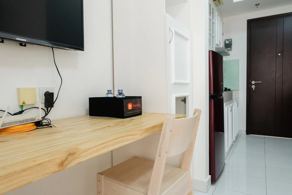 Best Price Studio at Casa De Parco Apartment