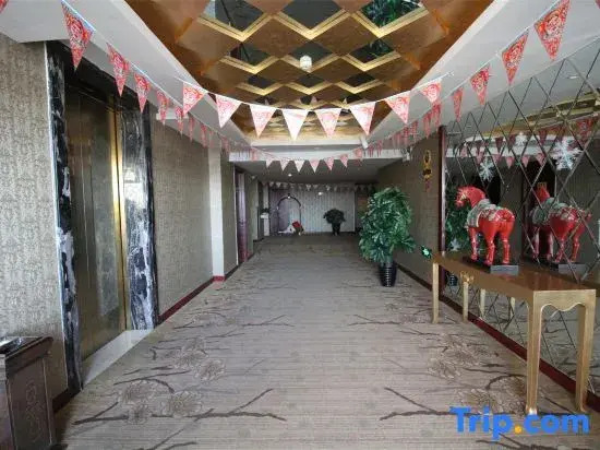 Kaedes Royal Palace International Hotel