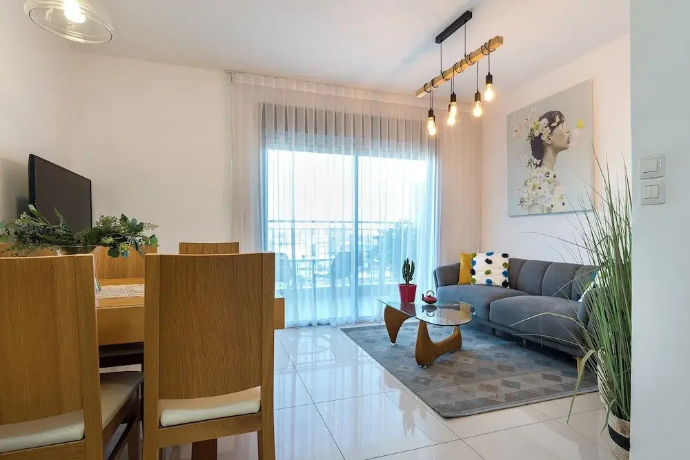 Melony Apartment