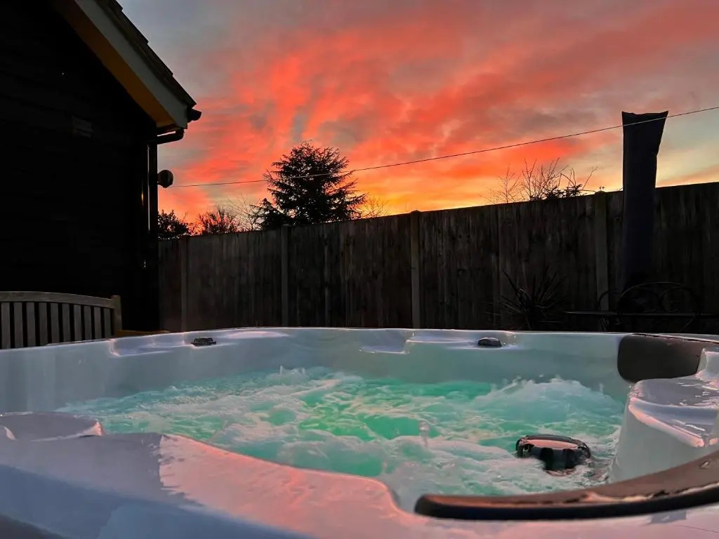 Saving Grace with private hot tub