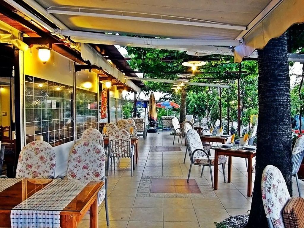 Hotel Seril 1