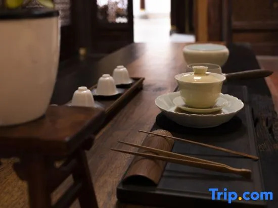 Xuli Qiaoge Boutique Hostel