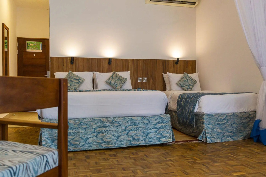 Travellers Beach Hotel & SPA