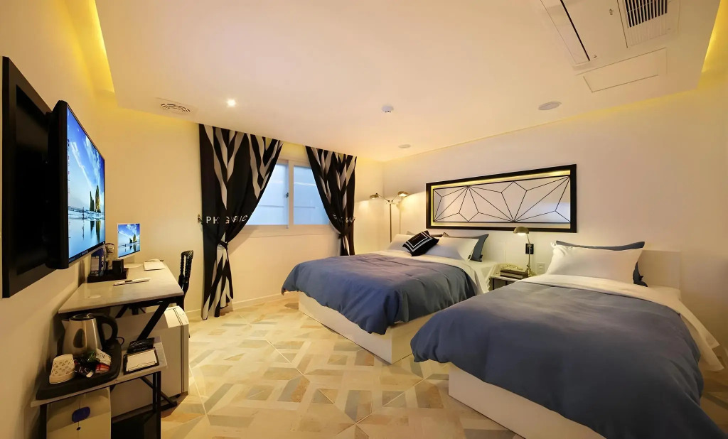 Hotel Nol