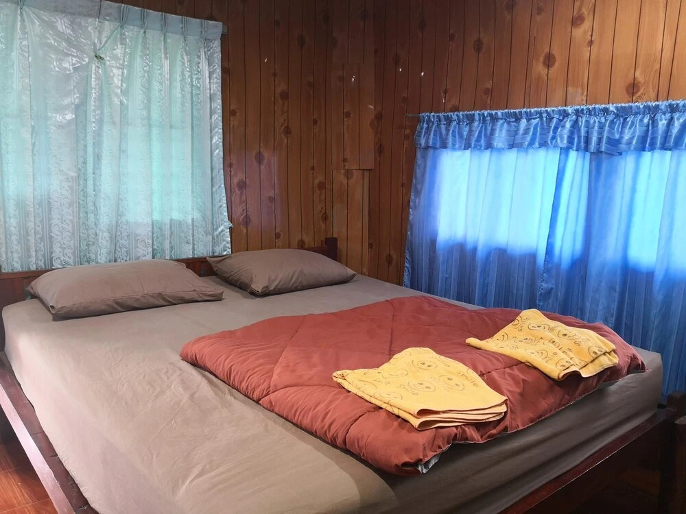 Baan Sampeenong