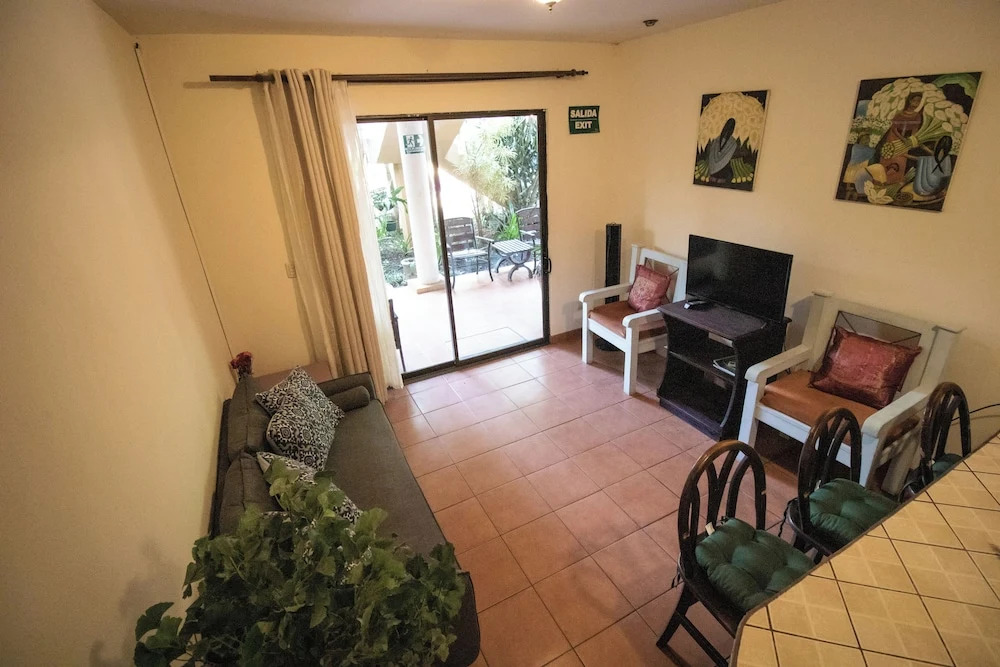 Anona Guesthouse