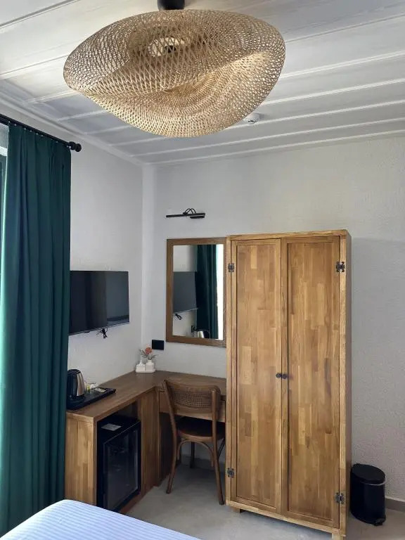 Folia Cunda By Leone