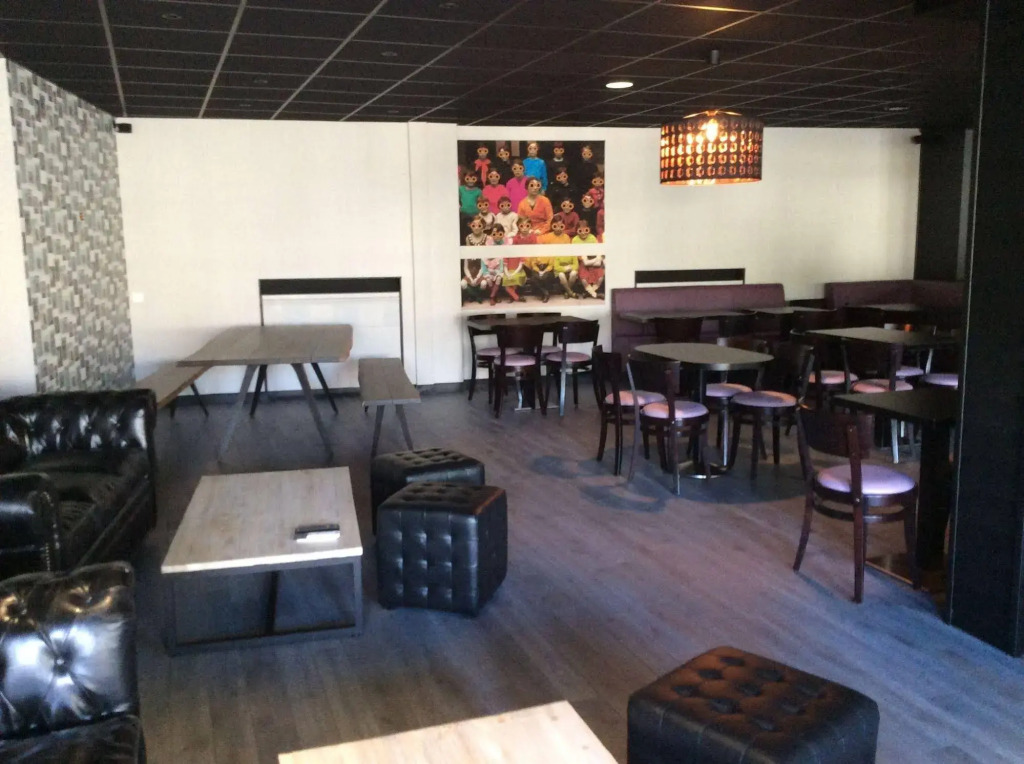Le Relais De La Place & Le Vintage