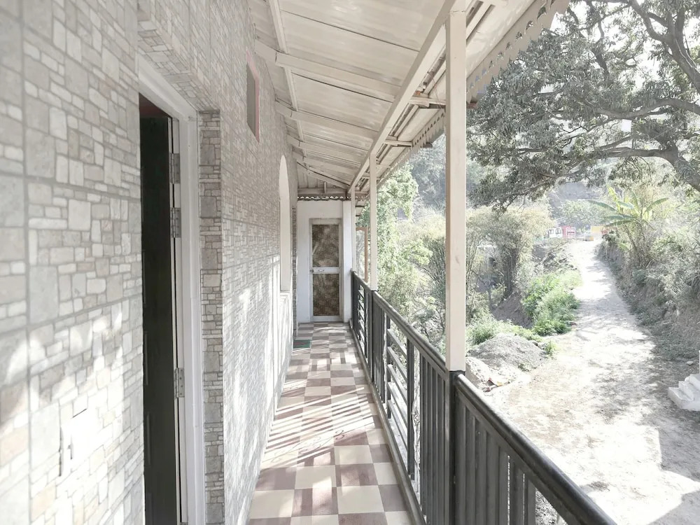 OYO 13538 Home 1RK Parwanoo