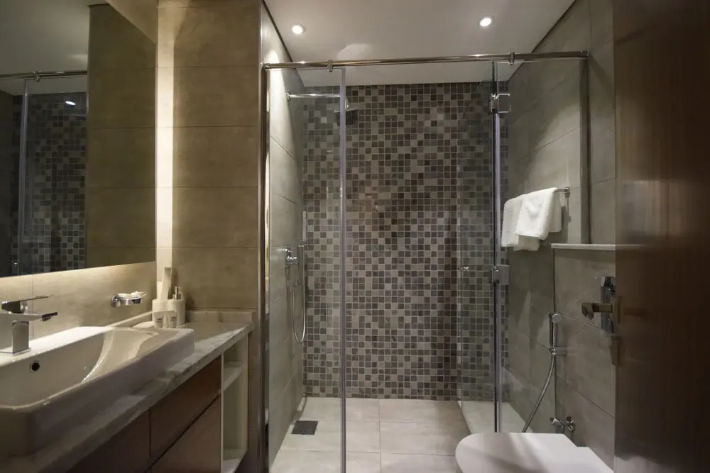 Regent Court 114