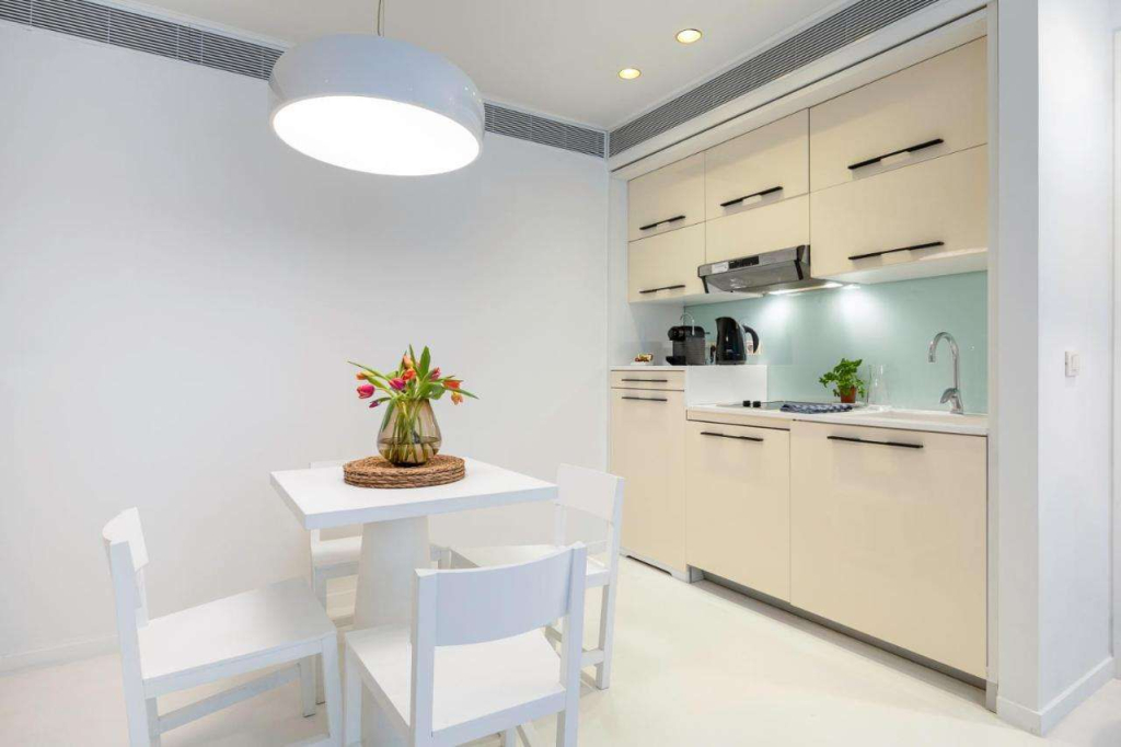 B-aparthotel Regent