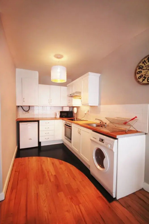 Dame Street Luxury Apartment