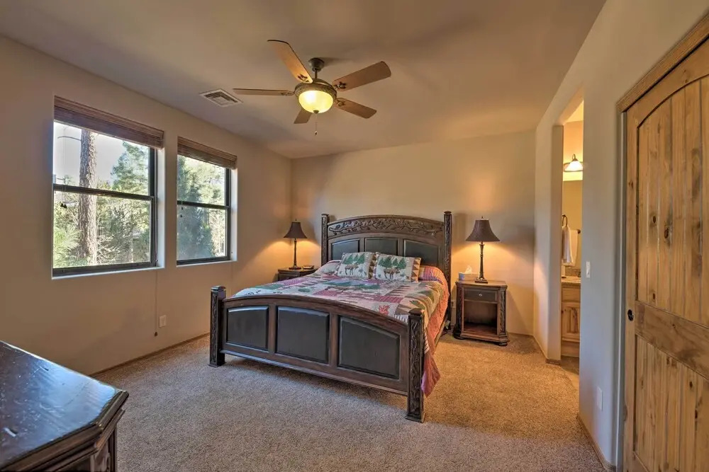 Spacious & Lovely Getaway w/ Deck in Show Low!