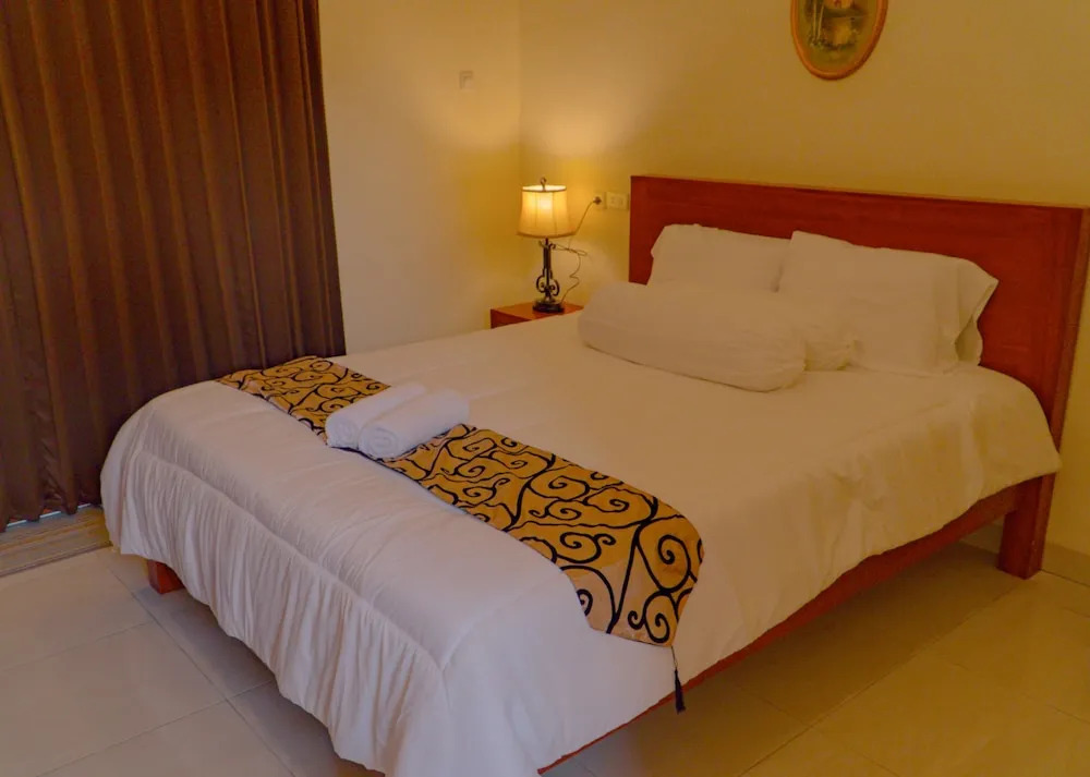 DeRose Guest House