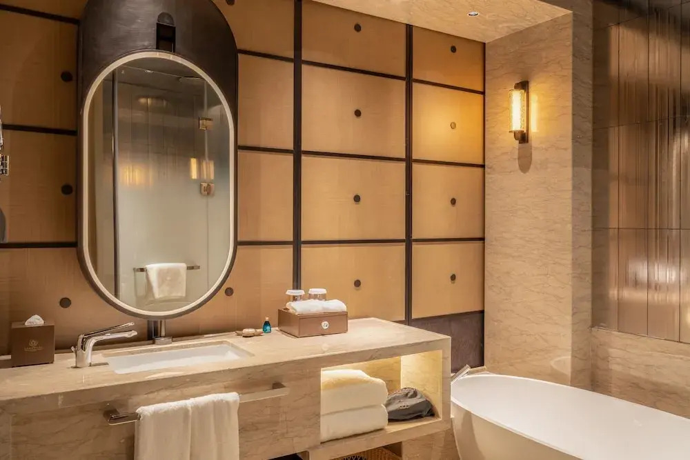 Wuzhou Sports Center Hotel