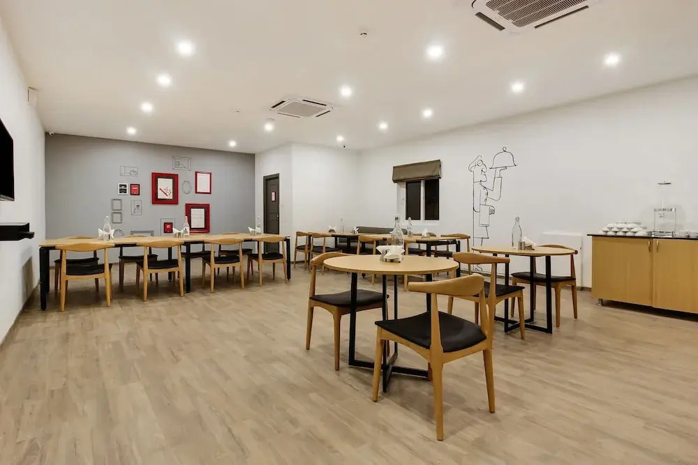 OYO Townhouse 232 RP Road
