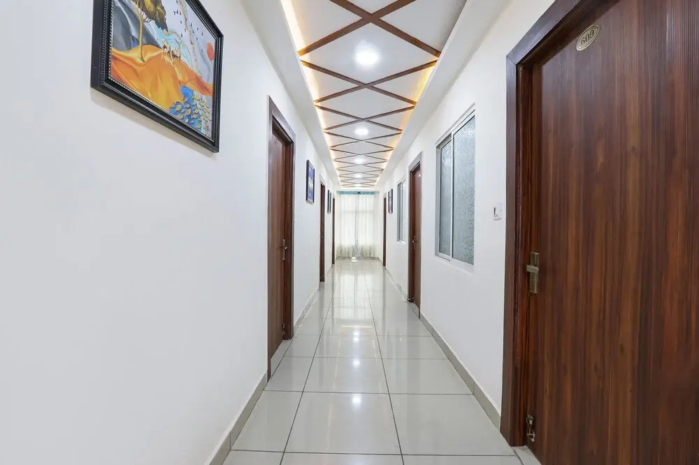 Fabhotel Vgr Comforts