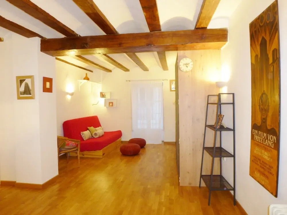 SingularStays Almudin