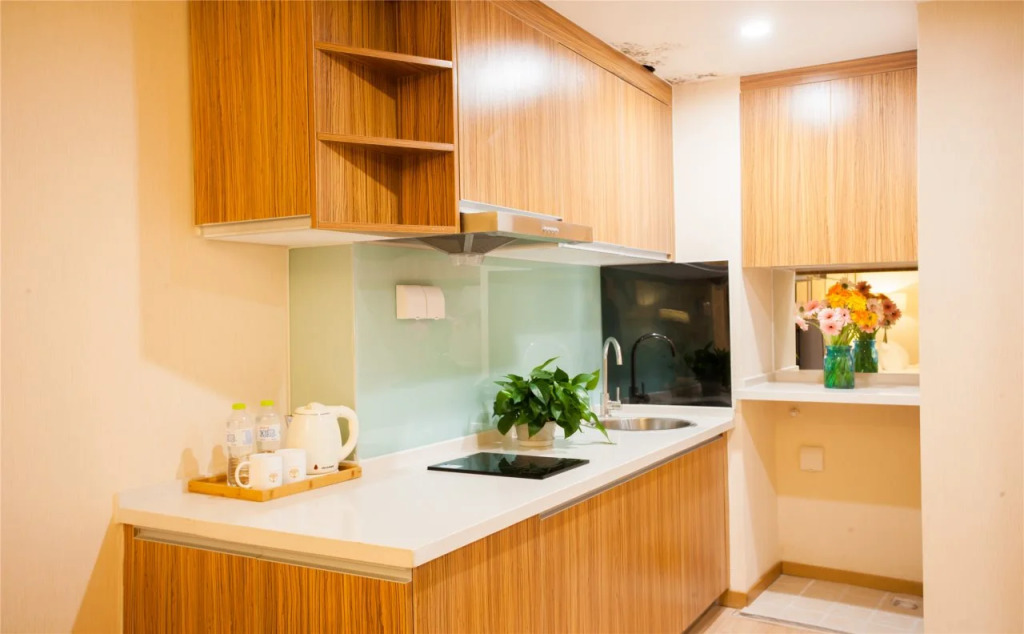 Resplendent Luxury Hotel QingDao Carvinal