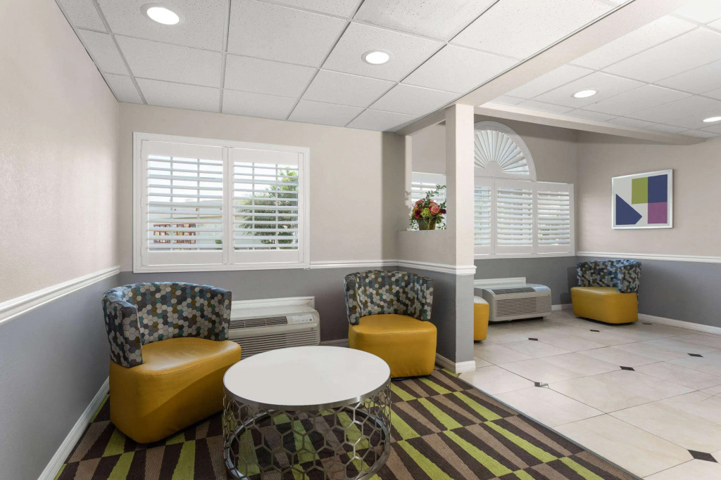 Microtel Inn & Suites by Wyndham Panama City