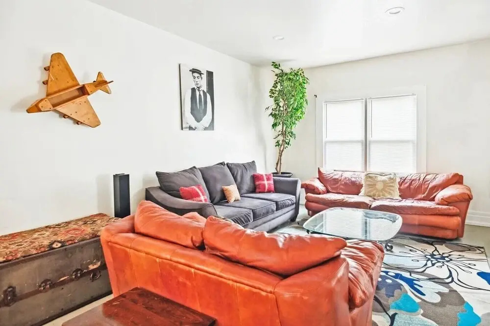 8 Guests, 4Bd Vacation Home Art Gallery, Detroit