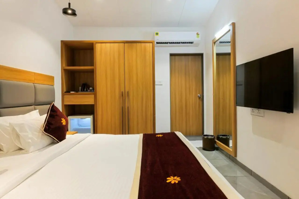 Gold Beach Villa