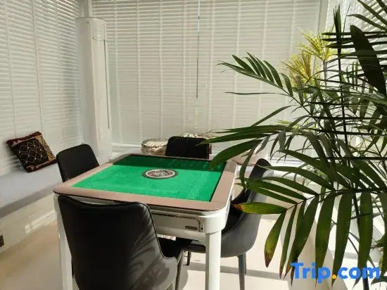 Zhujiajian Xiadoo·Light Luxury Holiday Homestay (Cangzhi Wharf Guanyin Fajie Branch)
