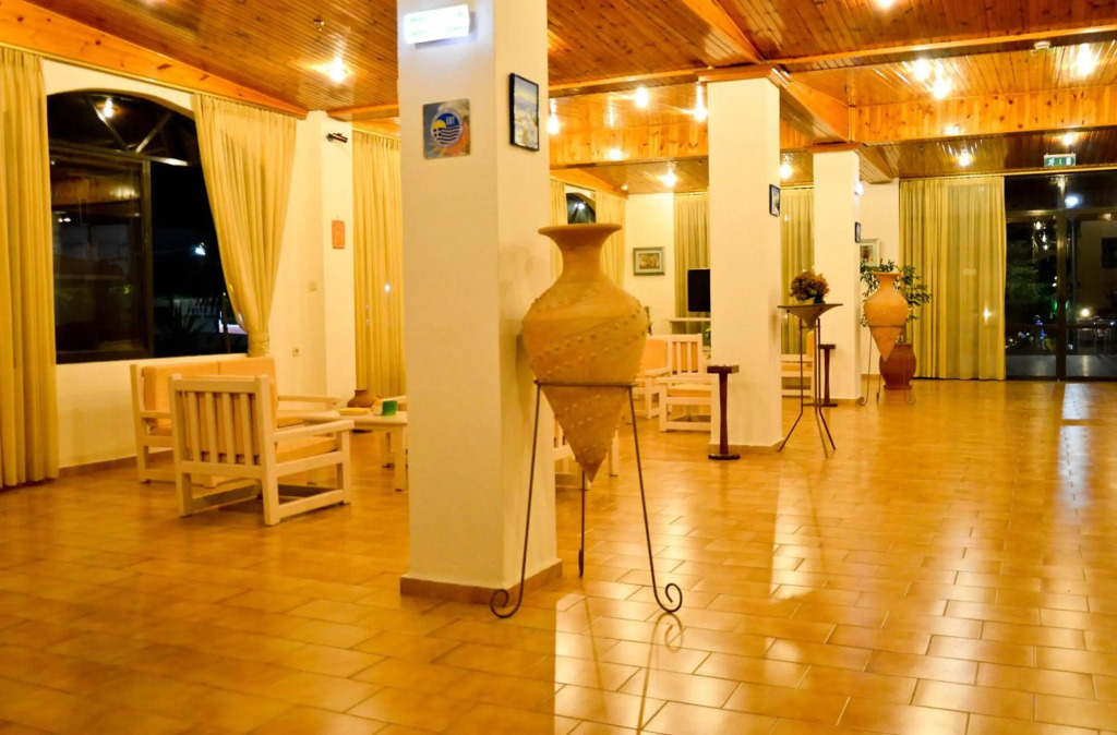Niko Elen, Adults Only